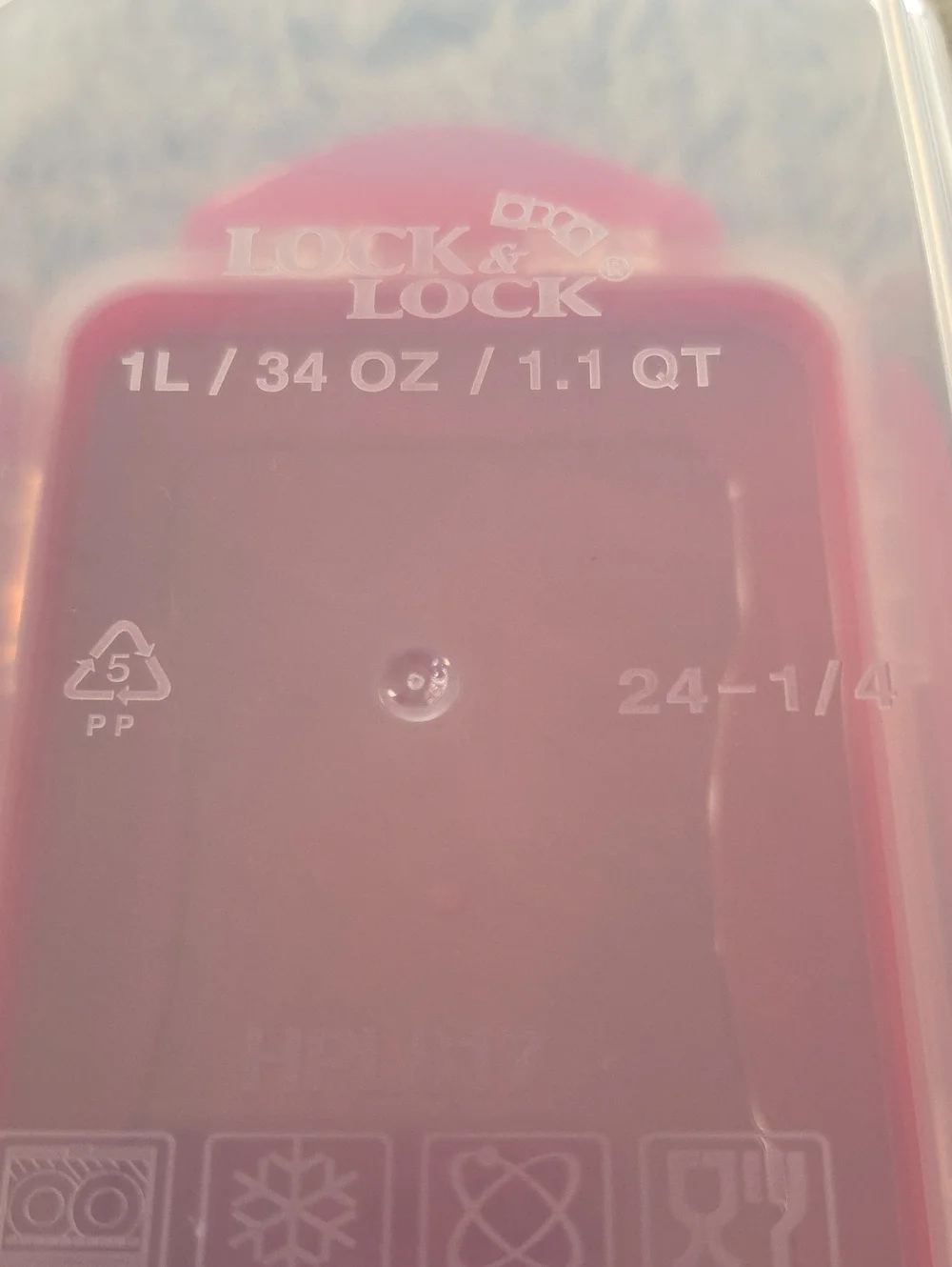 NIB Lock & Lock Red Food Storage Containers - Multipack